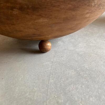 Solid wood bowl 