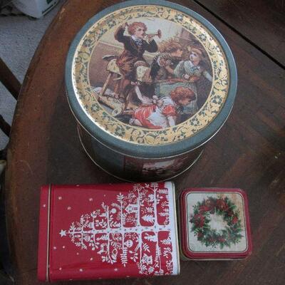 Lot 29- Collection of Christmas Tins