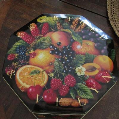 Lot 30- Crabtree & Evelyn Tin