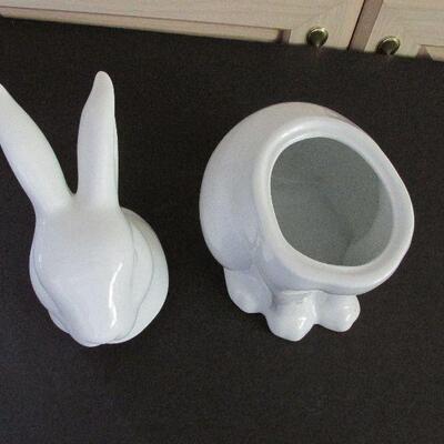 Lot 43- Threshold Rabbit Cookie Jar