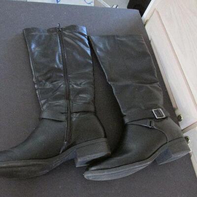 Lot 45- Croft and Barrow Boots