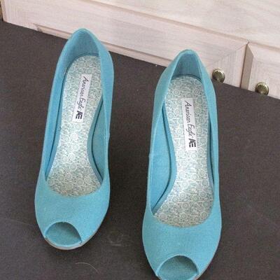 Lot 46- American Eagle High Heels