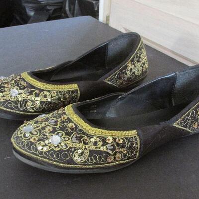Lot 47- No Boundaries Shoes