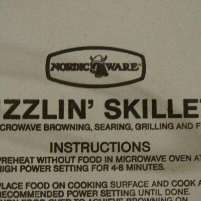 Lot 63- Nordic Ware Sizzlin' Skillet