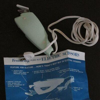 Lot 72- Pure-kut Electric Scissors