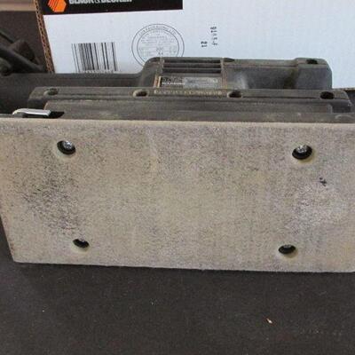 Lot 75- Black & Decker Basic Finishing Sander