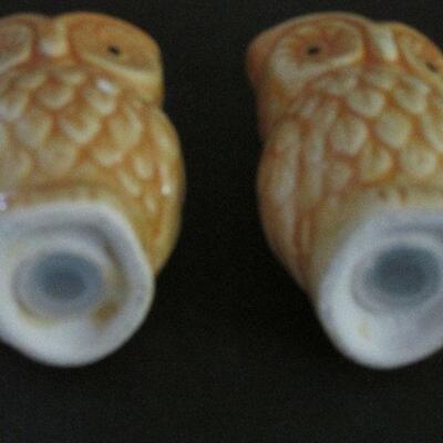 Lot 88- Owl Ceramic Shakers