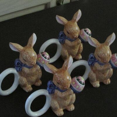 Lot 89- Rabbit Napkin Rings