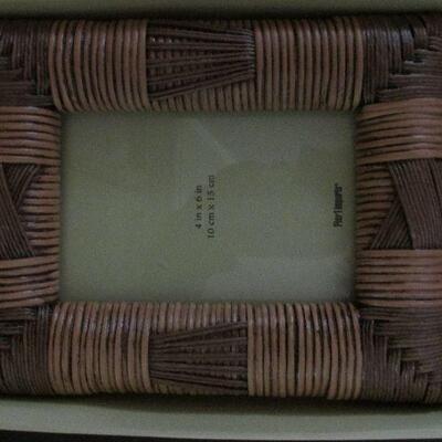 Lot 108- Pier 1 Frame