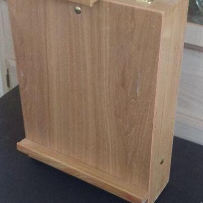 Lot 113- Wood Box Easel with Paint