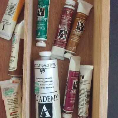 Lot 113- Wood Box Easel with Paint