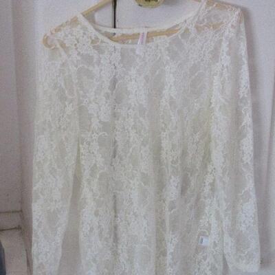 Lot 129- Xhilaration White Lace Top
