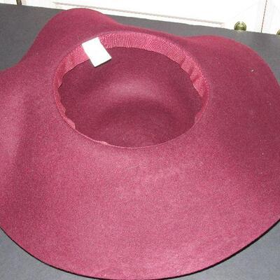 Lot 130- Target Hat