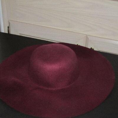 Lot 130- Target Hat