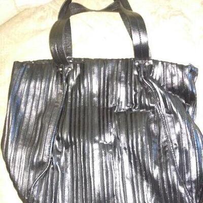 Lot 137- Calvin Klein Purse
