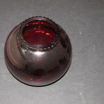 Lot 153- Royal Ruby Anchor Hocking Vase