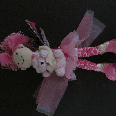 Lot 161- Grovy Girls Doll