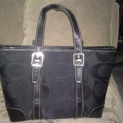 Lot 167- GGing Purse
