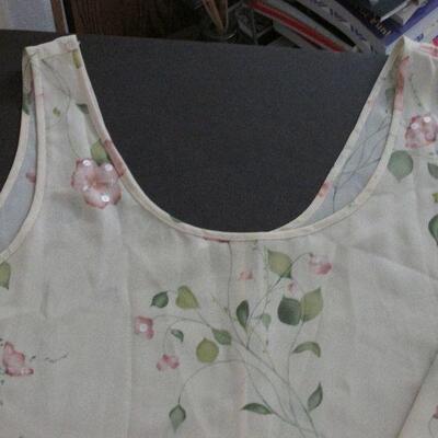Lot 199- Floral Blouse/Dress