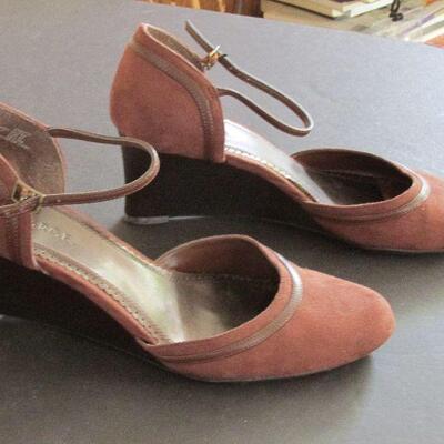 :Lot 209- George Open Platform Heels