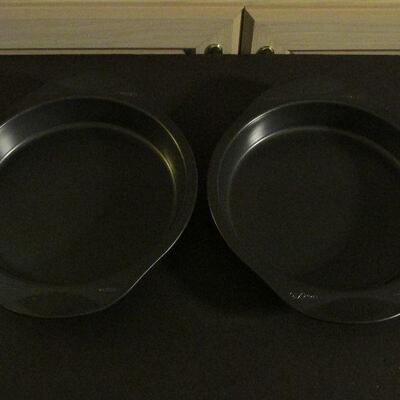 Lot 212- Wilton Cake Pans
