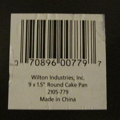 Lot 212- Wilton Cake Pans