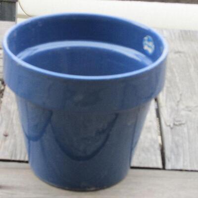 Lot 213- Collection of Planting Pots