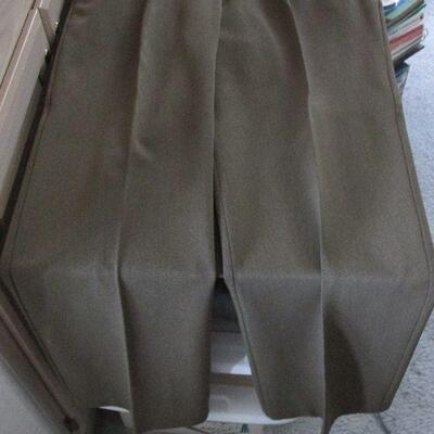 Lot 265- Dress Barn Women's Suit Pants