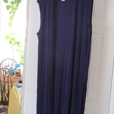 Lot 267- A Touch of Class Dress