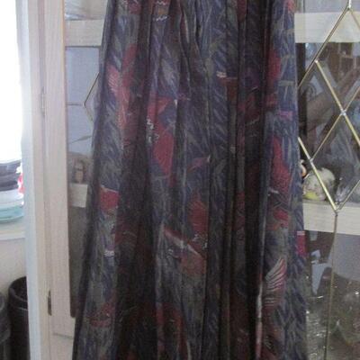 Lot 272- JH Collectibles Wool Skirt
