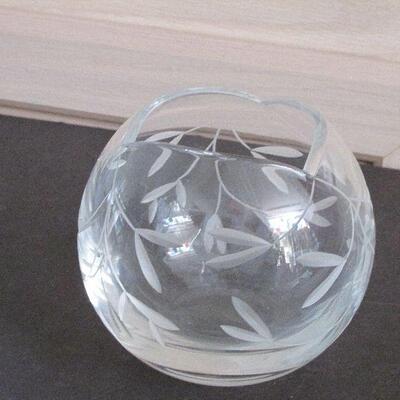 Lot 285- Lenox Etched Crystal Vase