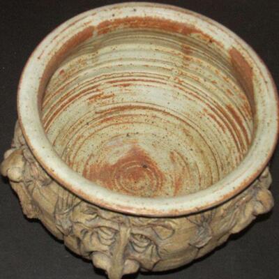 Lot 100- David L. Davis Funny Face Pot