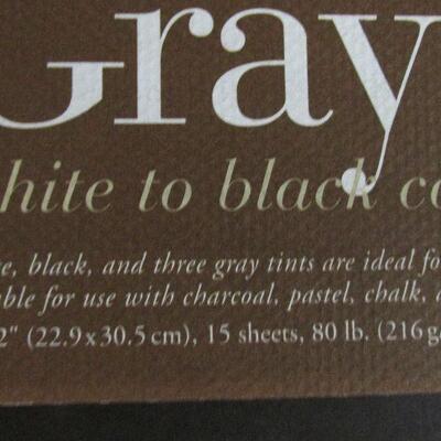 Lot 154- Collection of Artist Painting Supplies