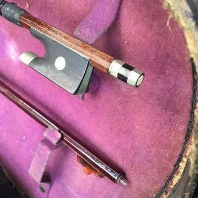 Antique 4/4 JOHN JUZEK Style Violin, Case and Bow