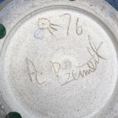 BENNETT Vintage Signed Art Pottery Vase 7â€