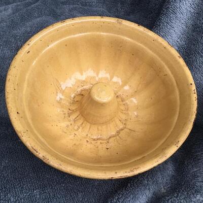 Antique 10â€ Banded Yellow Ware Bowl and 9â€ Bun Cake Mold
