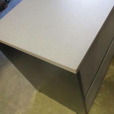 Lot 3 - 2 Drawer Office Filing Cabinet