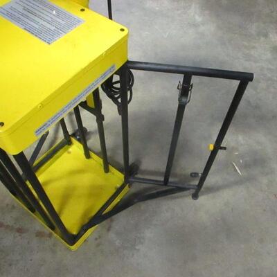 Lot 9 - Shop Light With Stand