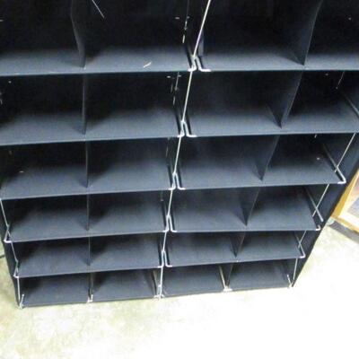 Lot 19 - 24 Slot Fabric Organizer 