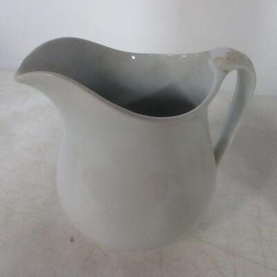 Lot 35 - Cordon Blue - Henry Alcock - Pier 1 Pitchers