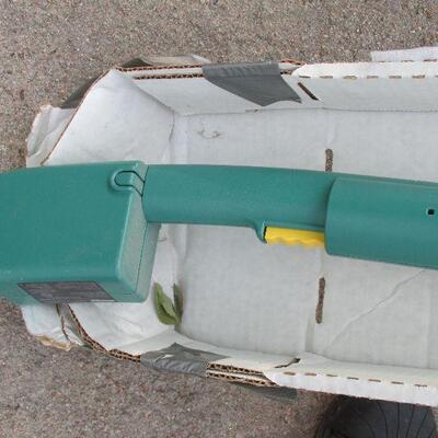 Lot 160- Wood Zig Power Pruner