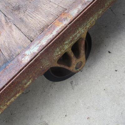 Lot 47 - Rolling Cart