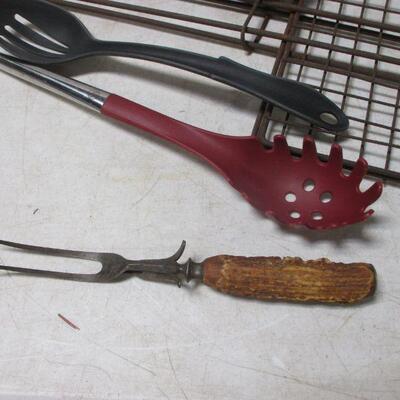 Lot 69 - Cooking  Grilling & Kitchen Items 