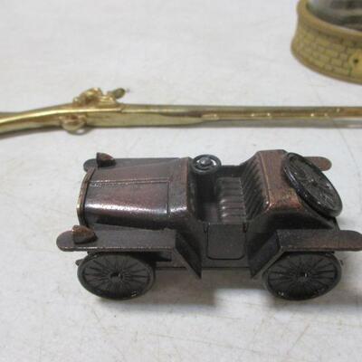 Lot 71 - Collectible Items