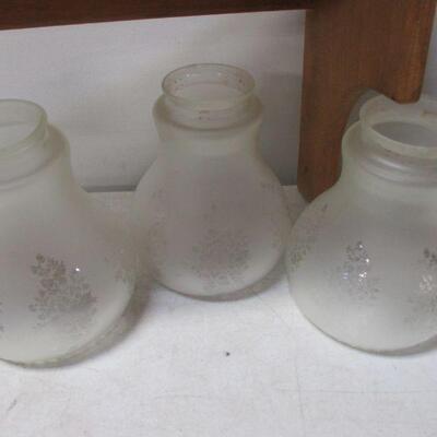 Lot 76 - Home Decor