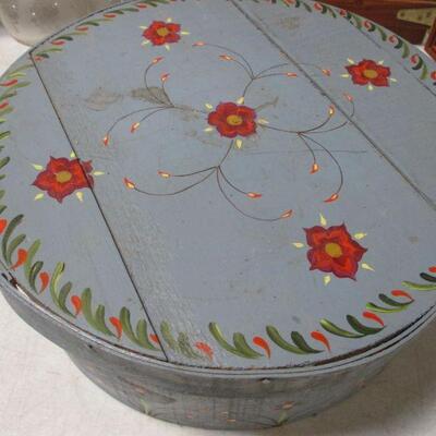 Lot 76 - Home Decor