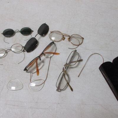 Lot 79 - Glasses 