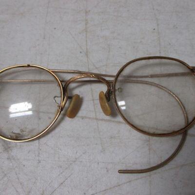 Lot 79 - Glasses 