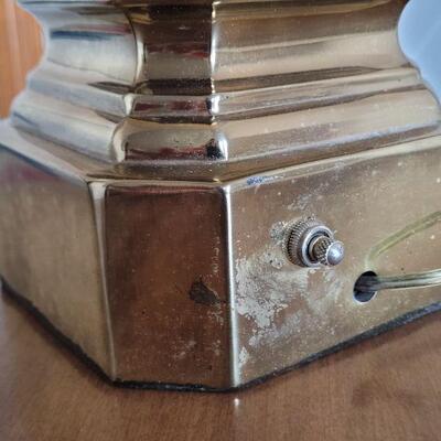 Lot #10: 35" Tall HEAVY Brass Vintage REMBRANDT Table Lamp Tested A+