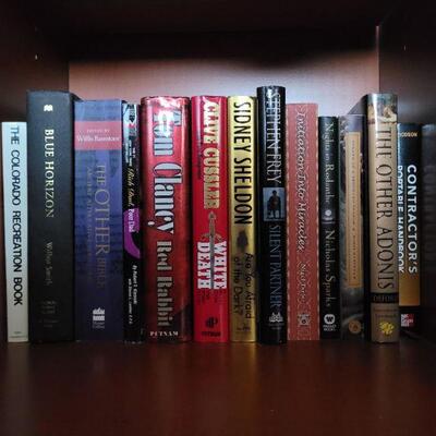 Lot #19: Assortment of (13) Hardback Books ðŸ“š 